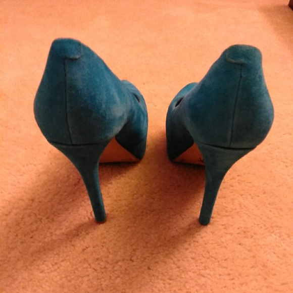 Jessica  Simpson platforms - Picture 2 of 4